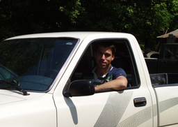 Три автомобиля, которые не надо покупать водителю-новичку