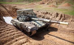 Переняли российский опыт: Иран оснастил «мангалами» свои танки Т-72С и БМП-2