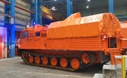 Ростех передал МЧС новую партию вездеходов ТМ-140: дороги им не нужны