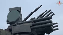 Появились кадры пуска 4,3-маховой двухступенчатой зенитной ракеты «Панциря-С1» по дрону-камикадзе