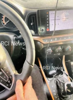 New Lada Iskra SW Cross SUV Shown Live for the First Time: Car Differs from Promotional Photos