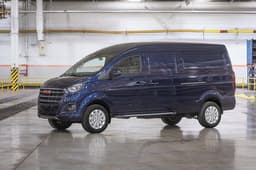 С примитивной конструкцией и корнями из 90-х: фургоны SKM будут выпускать на одном из заводов АвтоВАЗа после 9 лет простоя?