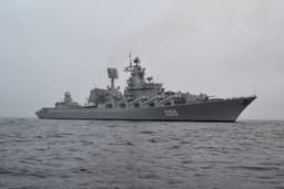 Российский «Атлант» расправил плечи в Арктике: открыл огонь из корабельной установки АК-130 и зенитки «Оса-МА2»