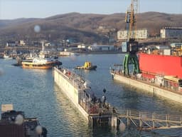 Катамараны, самоходные баржи, плавучие доки: Ливадийский РСЗ построил 84 судна