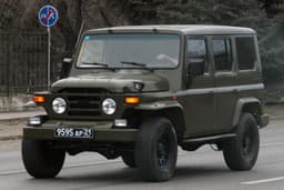 Минобороны РФ пересели на китайцев: наследника ГАЗ-69 из Поднебесной с военными номерами заметили на дороге