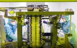 Первый в России фотолитограф с разрешением 350 нанометров разработали в Зеленограде