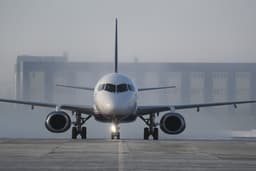 Назван срок начала поставок лайнеров SJ-100 с двигателями ПД-8 российским авиакомпаниям