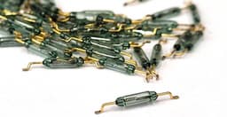 Ростех представил новые миниатюрные датчики МКА-07101S для навигационной и медицинской техники