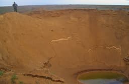 Появилось видео применения бомбардировщиком Су-34 сразу двух авиабомб весом 6 тонн