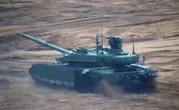 Индия задумала модернизировать танки Т-90 для борьбы с дронами-камикадзе