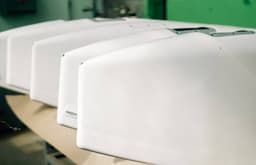 ОАК раскрыла назначение обтекателей рельсов закрылков на самолетах