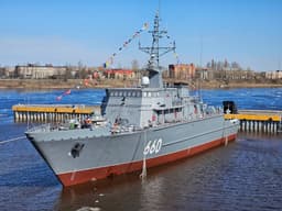 Обезвредит вражеские мины: тральщик «Лев Чернавин» вышел на ходовые испытания