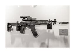 От советского ППШ-41 до АК-12: «Калашников» представил лучшее автоматическое оружие воинов