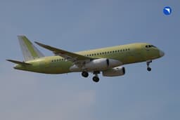 Птицы, двигатели, отказ систем — возможные причины крушения SSJ-100