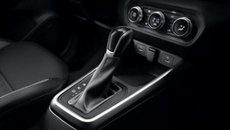 AvtoVAZ Explains Chinese Manual Transmissions and CVT in Localized Lada Iskra: Russian Ones Can't Handle It Yet
