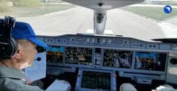 Российский автопилот — на высоте: самолет «Суперджет» SJ-100 совершил полет с новой бортовой системой