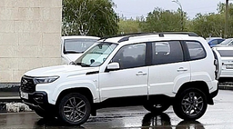 АвтоВАЗ собрал улучшенную Lada Niva Travel: модель с новым дизайном показали вживую