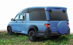 Необычный девятиместный кабриолет на базе УАЗ «Профи» тестируют в Крыму