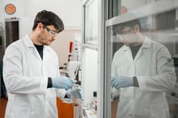 Новый метод синтеза сложных молекул в один шаг: прорыв в разработке лекарств и материалов