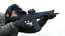Российских военных могут вооружить новыми автоматами АМ-17