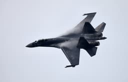 Su-35S fighter protected the JAGUAR tanker with a Russian crew in the Gulf of Finland