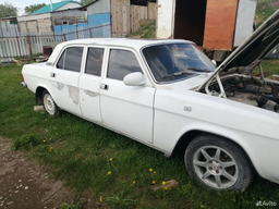 Rarest Volga Limousine Put Up for Sale in Russia