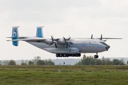 The last flying An-22 "Antei" found peace in the museum: one of the largest aircraft in the world