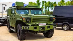 Белорусский брат Тигра: многоцелевой бронеавтомобиль «Витим» представили на выставке MILEX–2025