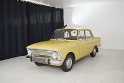 Time capsule: Perfectly preserved Moskvich-412 for sale in Krasnoyarsk