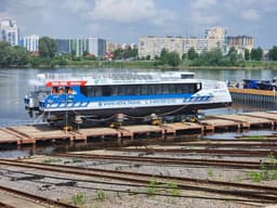 Скоростной катамаран «Форт Обручев» спустили на воду на Средне-Невском судостроительном заводе