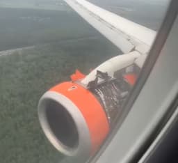 Капот двигателя Superjet-100 вырвало прямо в воздухе: эпичные кадры