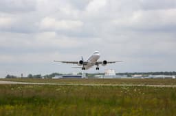 Planes Dive Down: Production of Civil Aircraft Continues to Decline in Russia