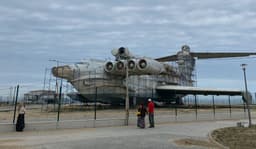 «Каспийского монстра» спрятали от вандалов: советский экраноплан «Лунь» закрыли для посетителей в Дагестане