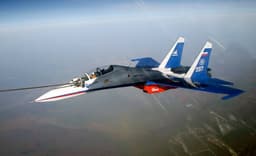 Истребители Су-33, МиГ-29К и Су-30СМ перехватили самолёт условного противника над Кольским полуостровом