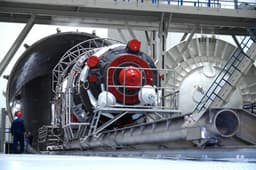 Все ближе к старту: новый «Прогресс» пройдёт испытания в вакуумной камере на Байконуре