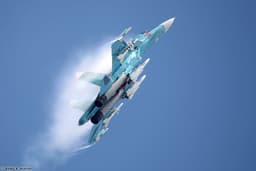 New UMPB-5 Air Bomb for Su-34 Turns Out to Be a Descendant of the D-30SN from the Tornado-S MLRS