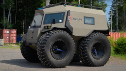 Представлена новая модификация российского вездехода «Тайфун»: может ездить несколько дней без дозаправки 