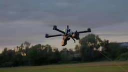 Новые оптоволоконные дроны «Бумеранг» с защитой от помех РЭБ разработали в России