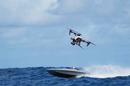 Решили проблему с БЭК-камикадзе: новый беспилотник «Крестник-М» представили в «Сколково»