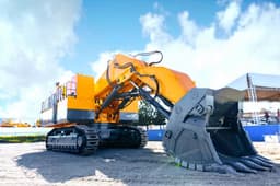 С 1150-сильным двигателем: первый карьерный экскаватор BELAZ BX20012 прошёл заводские испытания