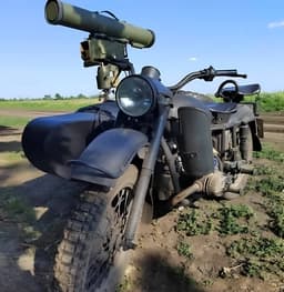 Отечественную копию BMW R71 вооружили новым «Корнетом»: кулибины не перестают удивлять