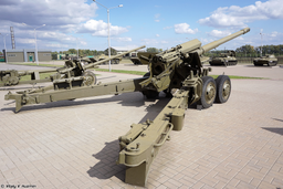 Why are the wheels removed from the "Hyacinth-B" gun: the ingenuity of Russian soldiers is striking
