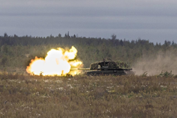 На вооружении Росгвардии появились новые колёсные 152-мм САУ 2С43 «Мальва» и танки Т-72Б3 образца 2025 года