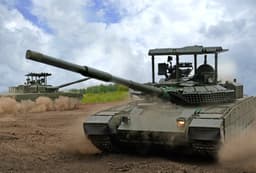 Танки Т-90М «Прорыв», Т-80 и Т-72Б1 улучшили хитрой защитой «Ёж» от оптоволоконных дронов