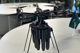 Позволяет сбросить одновременно 14 боеприпасов: дроны «Гортензия» получили опцию для «ковровой бомбардировки»