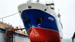 Приморские корабелы завершили строительство краболова «Аурум» во Владивостоке с опережением графика