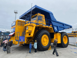 В Белоруссии представили новый карьерный самосвал БелАЗ-7513V, работающий на водороде