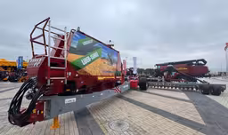 Интеграция с GPS-навигацией и калибровка из кабины: «умную» сеялку от «Лидагропроммаш» представили на выставке «Иннопром. Беларусь»