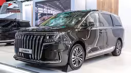 Сколько стоит Sollers SP7? Дилеры раскрыли прайс-лист на новый российский микроавтобус