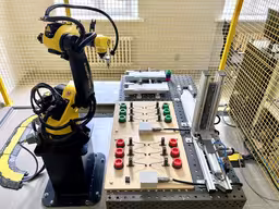 В Иннополисе представили роботехнический комплекс для конвейерных систем